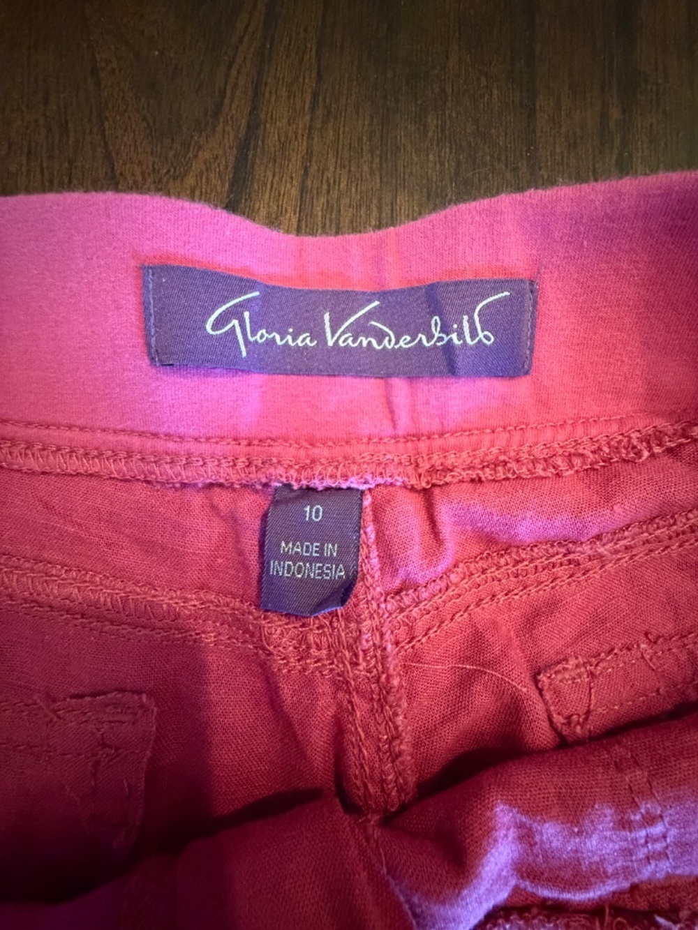 Gloria Vanderbilt Raspberry Linen Blend Cropped Ruched Pants, Size 10 - Picture 7 of 11